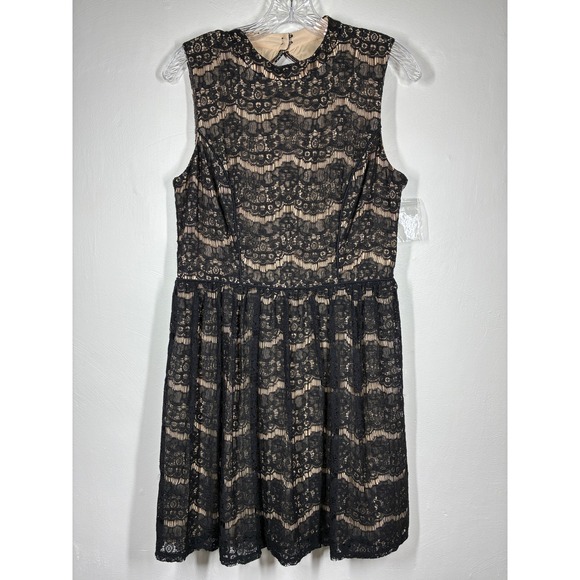 City Triangles Dresses & Skirts - City Triangles Black Lace Nude Lined A Line Dress Keyhole Back Women's XL